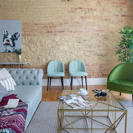 Plum Guide - The Golden Son Apartamento Lisboa